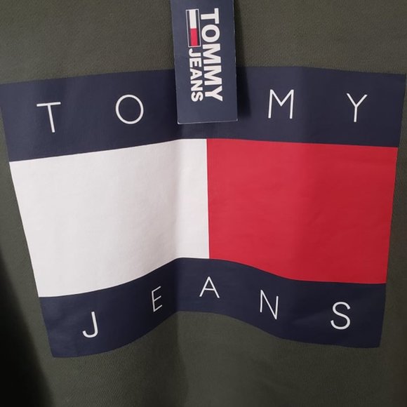 Tommy Hilfiger Men's Jeans Logo Crewneck Sweatshirt  - Green/Thyme - Picture 4 of 4